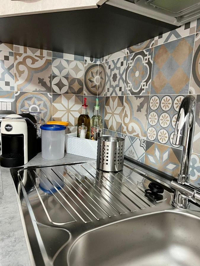 A Casa Di Ale Apartment ซานตามาเรีย ดิ กาสเตลลาบาเต ภายนอก รูปภาพ