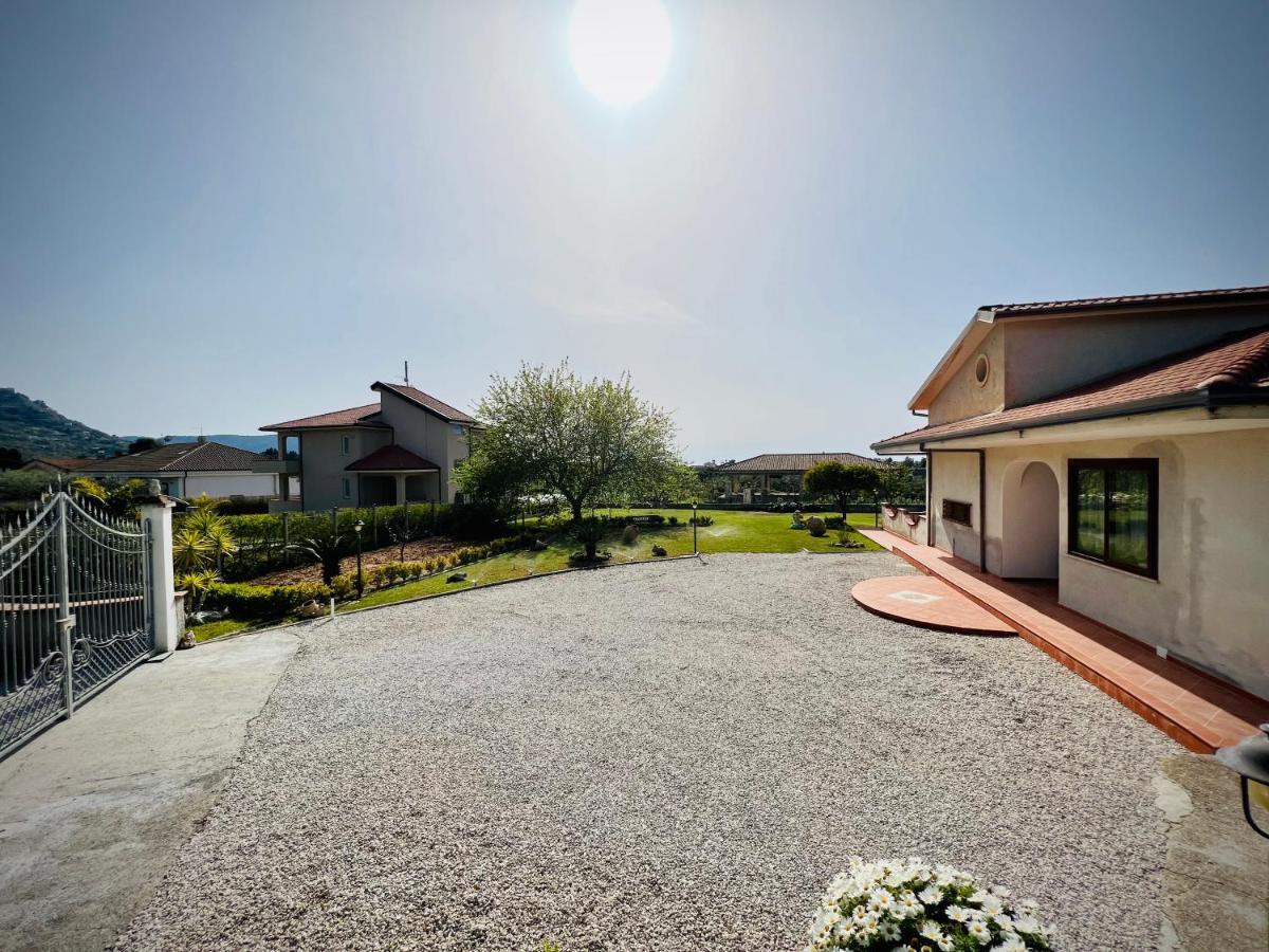 A Casa Di Ale Apartment ซานตามาเรีย ดิ กาสเตลลาบาเต ภายนอก รูปภาพ