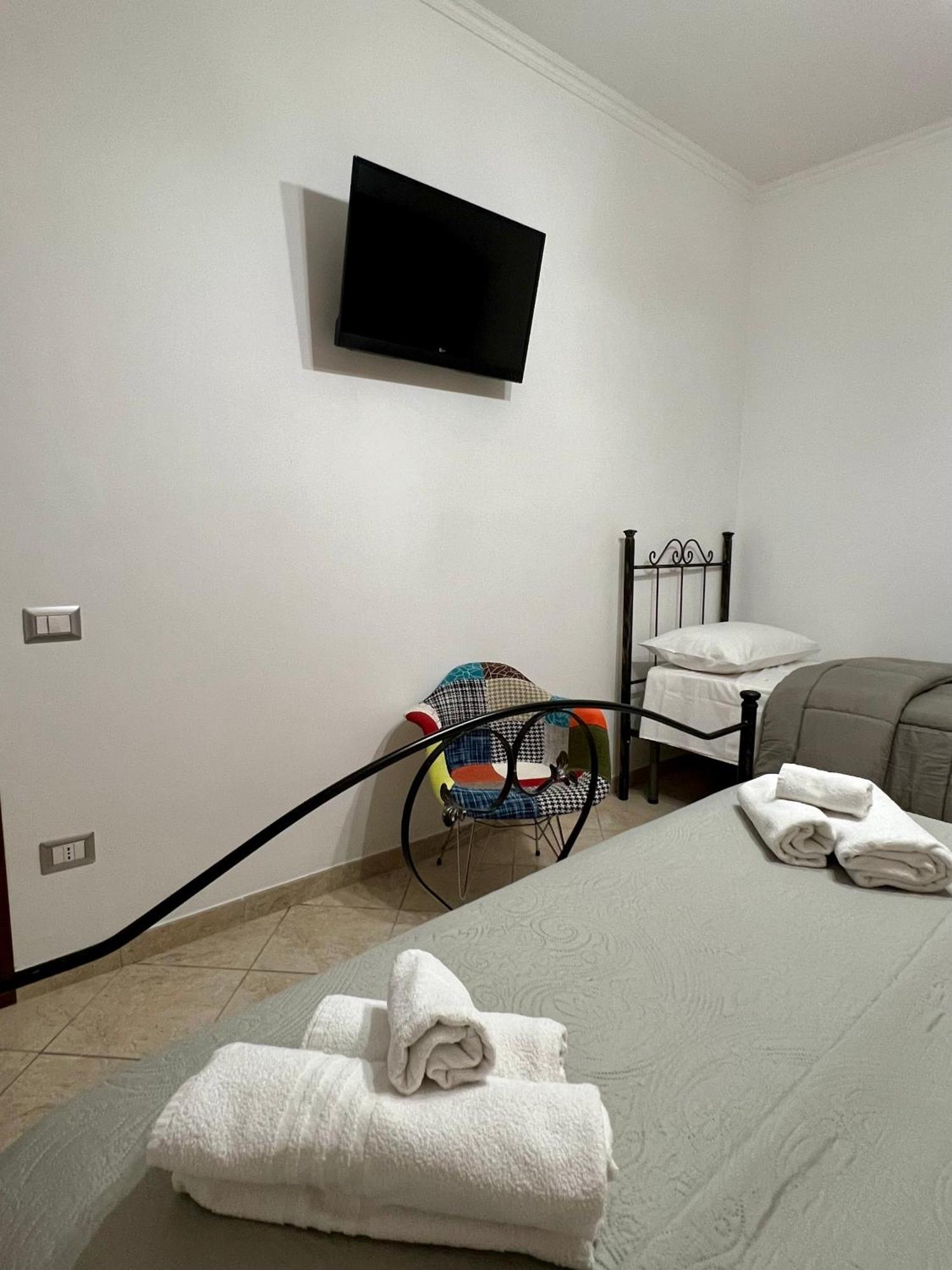 A Casa Di Ale Apartment ซานตามาเรีย ดิ กาสเตลลาบาเต ภายนอก รูปภาพ
