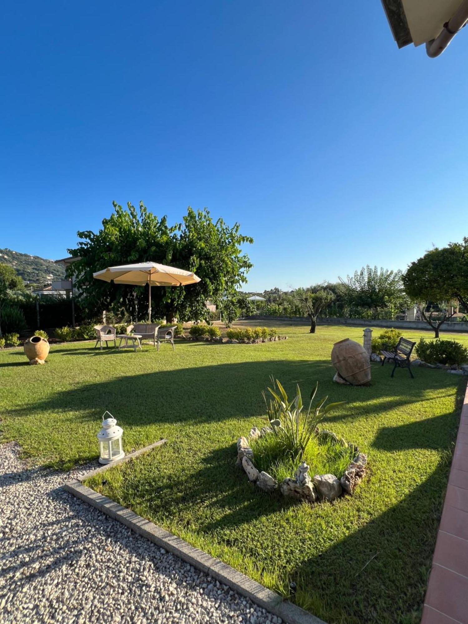 A Casa Di Ale Apartment ซานตามาเรีย ดิ กาสเตลลาบาเต ภายนอก รูปภาพ